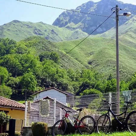 Dom wakacyjny Casa Albina Ríofabar